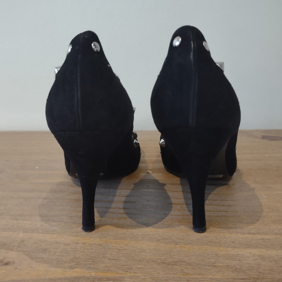 Dolce & Gabbana black studded bow heels 41 $450 - Picture 11 of 12